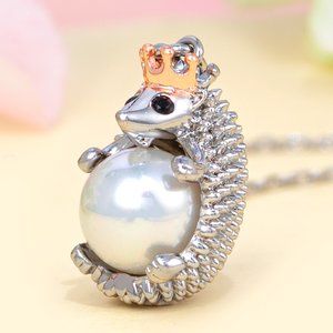 Hedgehog Queen Necklace, Charmed Aroma Pearl Hedgehog Necklace Collection